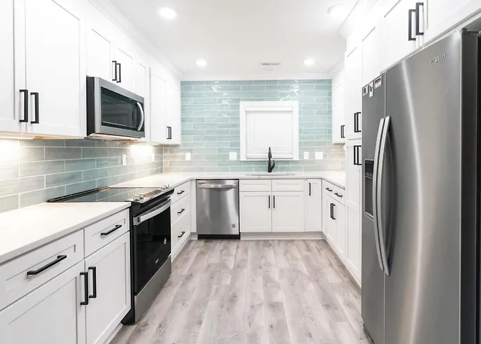 Сasa de vacaciones Sleeps 16 - 2 Kitchens *